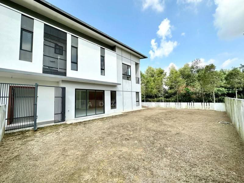 Rumah Berkembar untuk Dijual di Bandar Tropicana Aman (Telok Panglima Garang) - Adzura Zamedin - Exterior - PropertyGuru.com.my