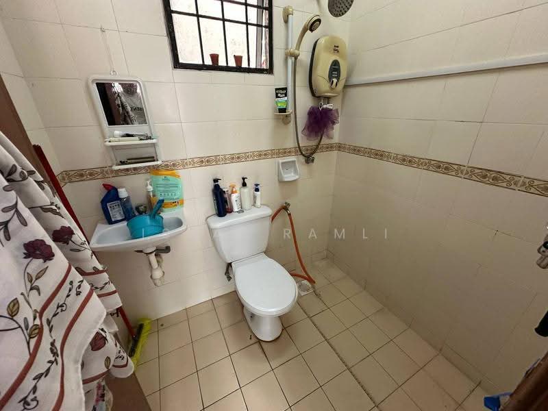Pangsapuri untuk Dijual di Pangsapuri Tainia - Ishak Ramli - PropertyGuru.com.my