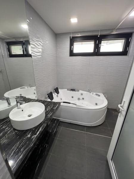 2.5-storey Terraced House for Sale in Taman Bukit Permai (Cheras) - Vickky Wong CF - Bathroom - PropertyGuru.com.my