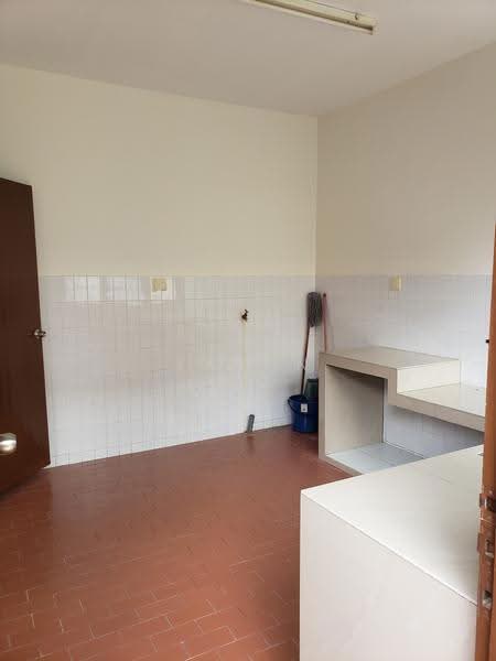 Rumah Teres 1.5-Tingkat untuk Disewa di Taman Perling (Perling) - Jason Lim - Kitchen - PropertyGuru.com.my