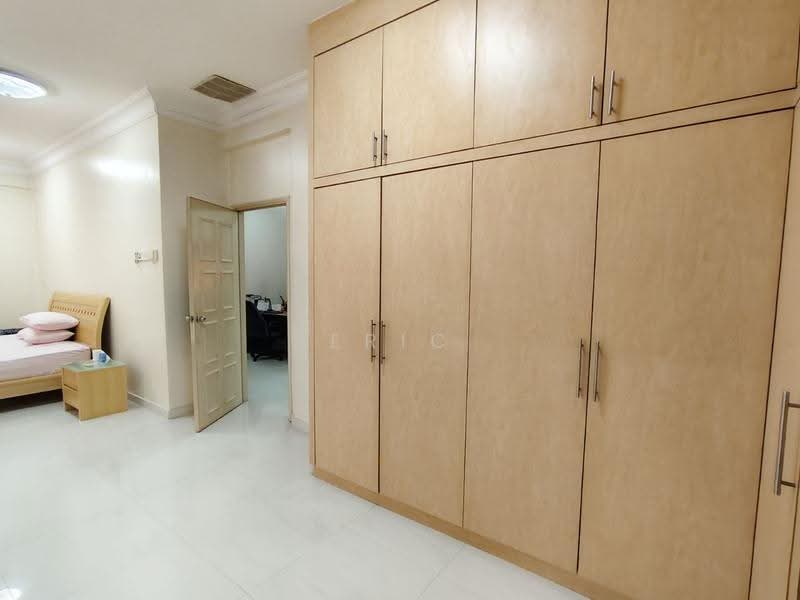 Rumah Berkembar untuk Dijual di Bandar Sunway (Sunway) - Eric Lau Mun Chung - Bedroom - PropertyGuru.com.my