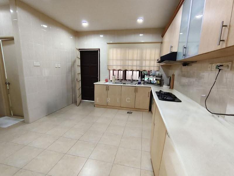 Rumah Berkembar untuk Dijual di Bandar Sunway (Sunway) - Eric Lau Mun Chung - Kitchen - PropertyGuru.com.my