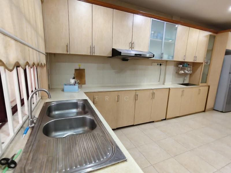 Rumah Berkembar untuk Dijual di Bandar Sunway (Sunway) - Eric Lau Mun Chung - Kitchen - PropertyGuru.com.my