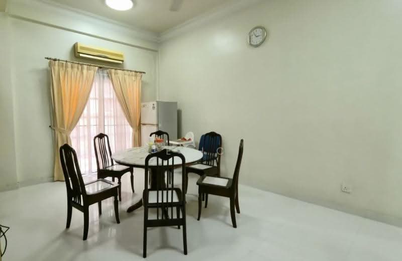 Rumah Berkembar untuk Dijual di Bandar Sunway (Sunway) - Eric Lau Mun Chung - Dining Room - PropertyGuru.com.my