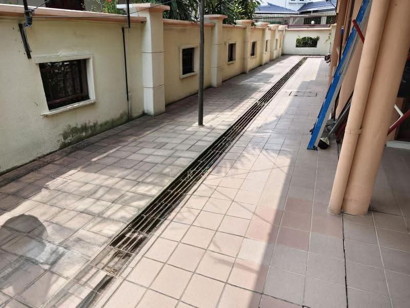 Rumah Berkembar untuk Dijual di Bandar Sunway (Sunway) - Eric Lau Mun Chung - Exterior - PropertyGuru.com.my
