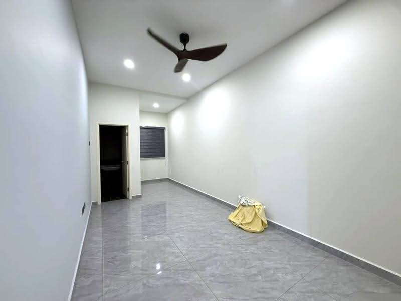 Rumah Berkembar untuk Dijual di Taman Gaya (Ulu Tiram) - Reny Hee - Interior - PropertyGuru.com.my