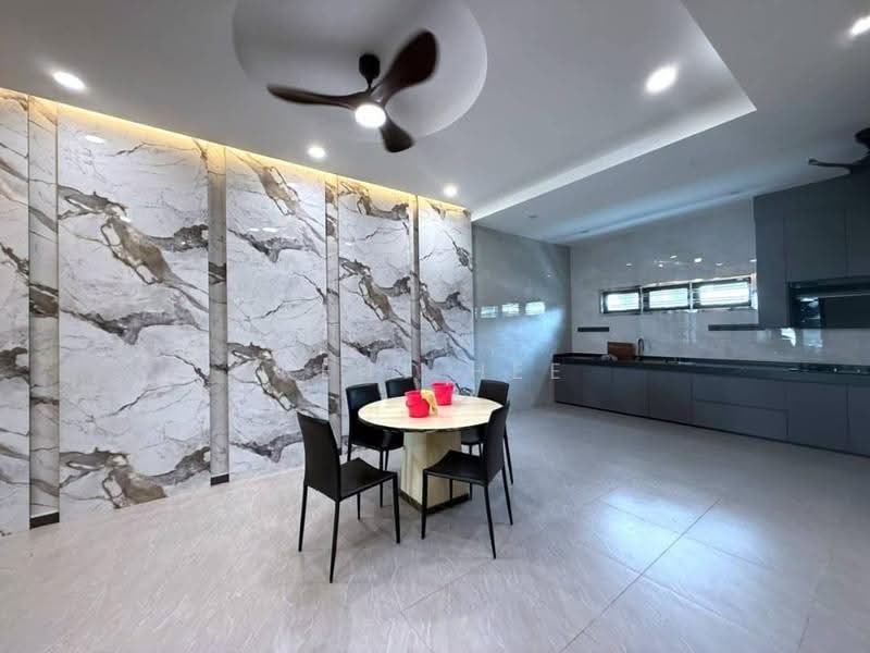 Rumah Berkembar untuk Dijual di Taman Gaya (Ulu Tiram) - Reny Hee - Kitchen - PropertyGuru.com.my