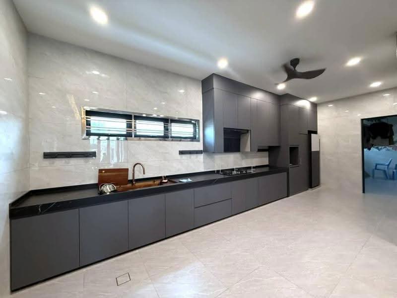 Rumah Berkembar untuk Dijual di Taman Gaya (Ulu Tiram) - Reny Hee - Kitchen - PropertyGuru.com.my