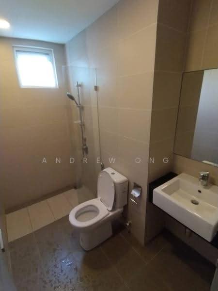 Kondominium untuk Dijual di Tropicana Bay Residences - Andrew Ong - Bathroom - PropertyGuru.com.my