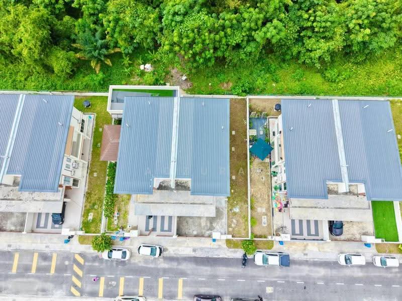 Semi-Detached House for Sale in Seksyen 29 (Shah Alam) - Adzura Zamedin - Exterior - PropertyGuru.com.my