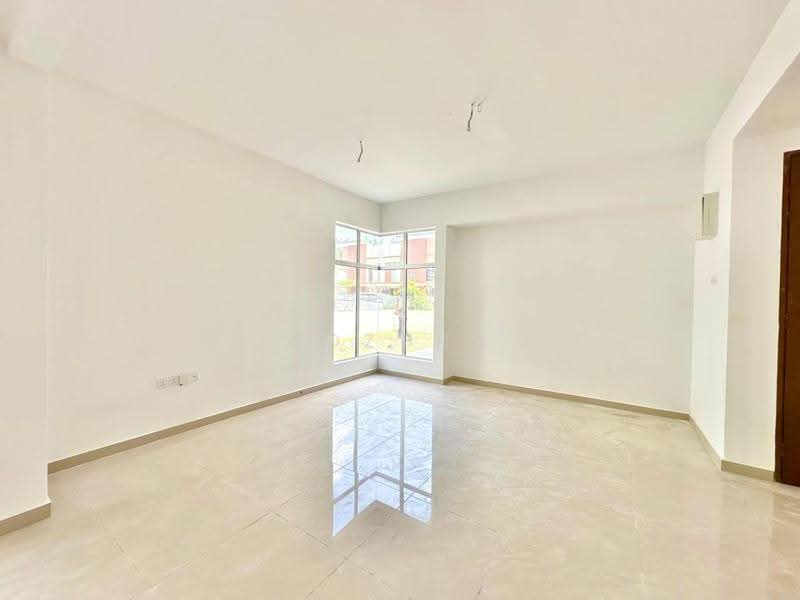 Semi-Detached House for Sale in Seksyen 29 (Shah Alam) - Adzura Zamedin - Living Room - PropertyGuru.com.my