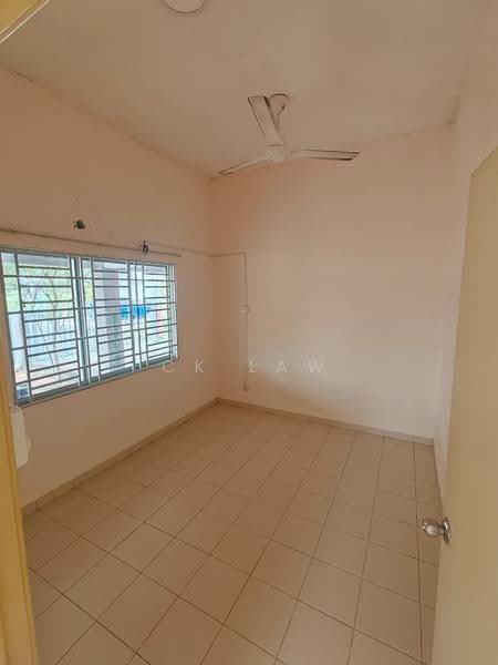 1-storey Terraced House for Sale in Kajang (Selangor) - CK Law - Interior - PropertyGuru.com.my