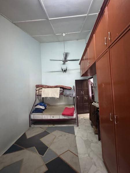 Rumah Teres 1-Tingkat untuk Dijual di Taman Pendamar Indah 2 (Klang) - Nazrin Hakimin - Bedroom - PropertyGuru.com.my