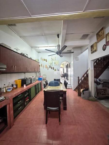 Rumah Teres 1-Tingkat untuk Dijual di Taman Pendamar Indah 2 (Klang) - Nazrin Hakimin - Kitchen - PropertyGuru.com.my