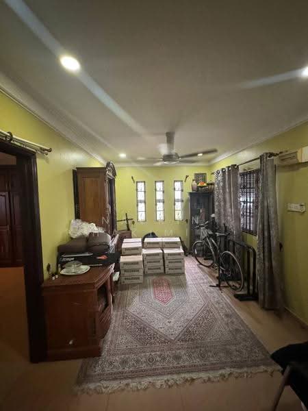 Rumah Teres 1-Tingkat untuk Dijual di Taman Pendamar Indah 2 (Klang) - Nazrin Hakimin - Living Room - PropertyGuru.com.my