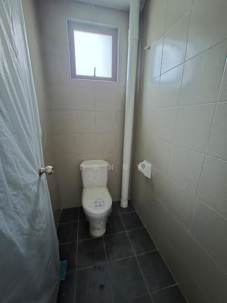 Shop / Office for Rent in Bandar Indahpura (Kulai) - Danny See - Bathroom - PropertyGuru.com.my