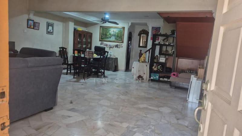 Rumah Teres 2-Tingkat untuk Dijual di Taman Sri Watan (Ampang) - Vincent Lee - Living Room - PropertyGuru.com.my