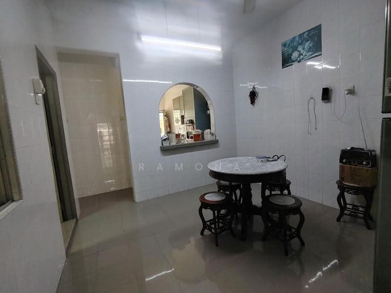 2-storey Terraced House for Sale in Taman Cheng Perdana 1 (Cheng) - Ramona Tan - PropertyGuru.com.my