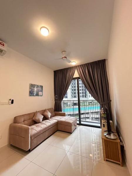 Pangsapuri untuk Disewa di V Residence Suites @ Sunway Velocity - Michael Au - Living Room - PropertyGuru.com.my