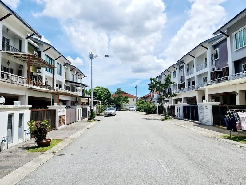 2.5-storey Terraced House for Sale in Taman Meranti Jaya (Puchong) - John Lee - Exterior - PropertyGuru.com.my