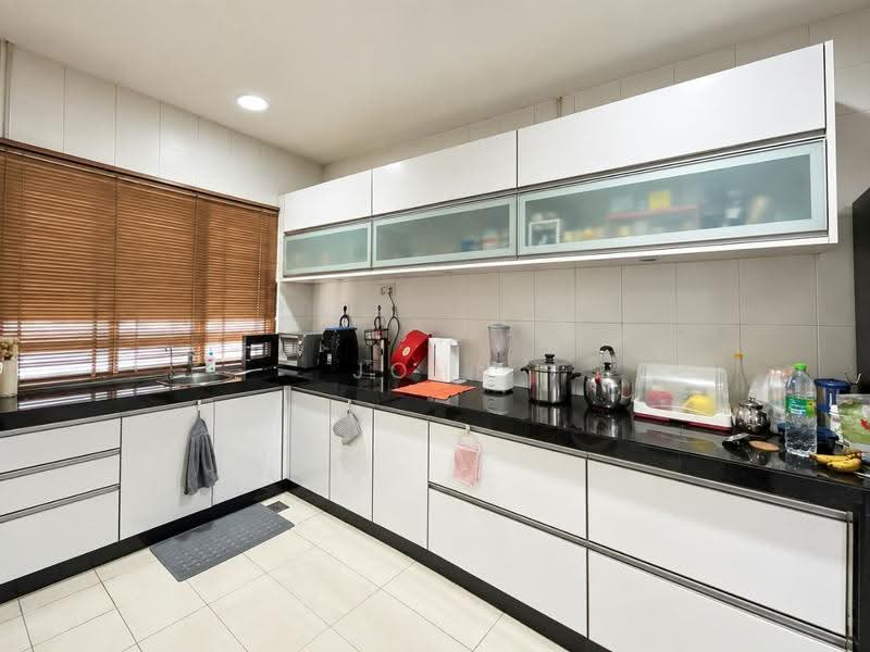 2.5-storey Terraced House for Sale in Taman Meranti Jaya (Puchong) - John Lee - Kitchen - PropertyGuru.com.my