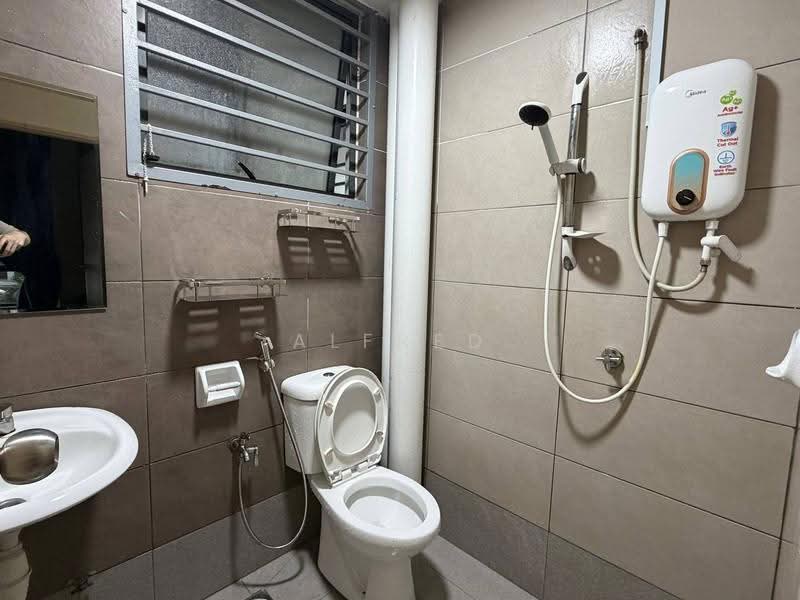 Service Residence for Rent at ARC @ Austin Hills - Alfred Yap - Bathroom - PropertyGuru.com.my