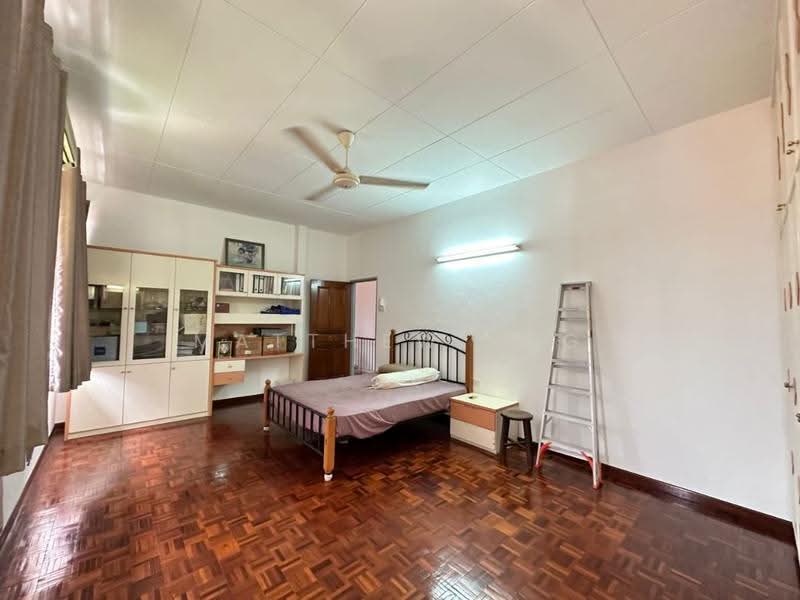 Rumah Berkembar untuk Dijual di Taman Goh Guan Ho (Ayer Itam) - Matthew Png - Bedroom - PropertyGuru.com.my