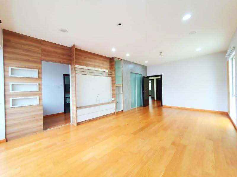 Semi-Detached House for Sale in Kota Kemuning (Shah Alam) - Hann . - Living Room - PropertyGuru.com.my