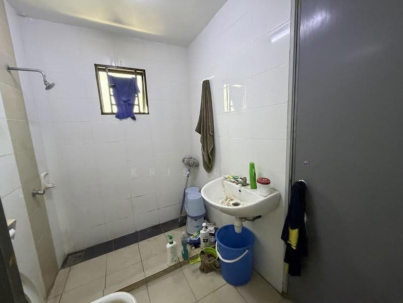 Rumah Teres 2-Tingkat untuk Dijual di Cheras (Selangor) - Kris Tan - Bathroom - PropertyGuru.com.my