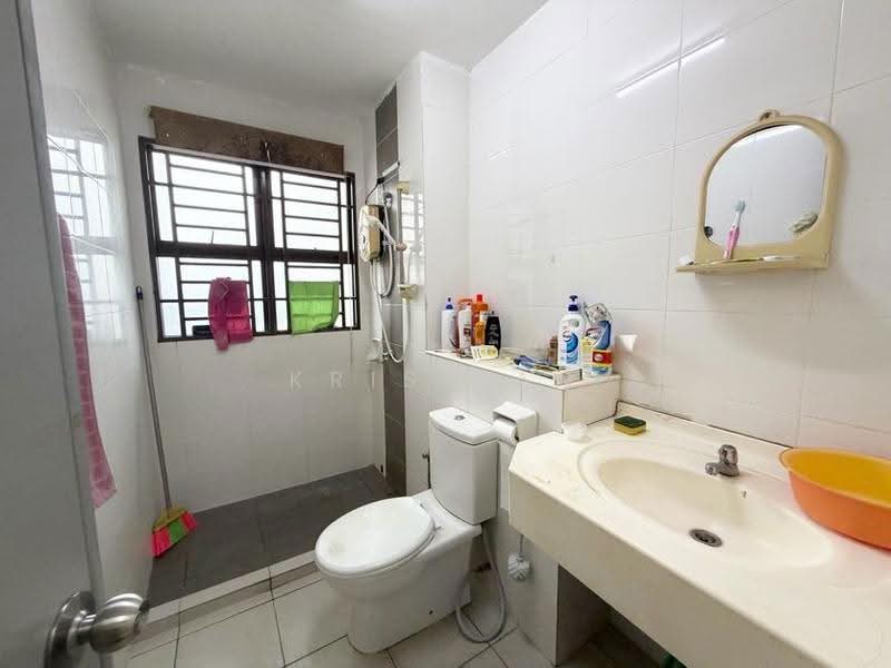 Rumah Teres 2-Tingkat untuk Dijual di Cheras (Selangor) - Kris Tan - Bathroom - PropertyGuru.com.my