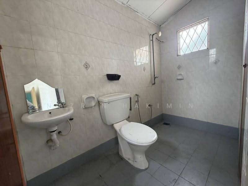 2-storey Terraced House for Sale in Bukit Rimau (Shah Alam) - Nazrin Hakimin - PropertyGuru.com.my