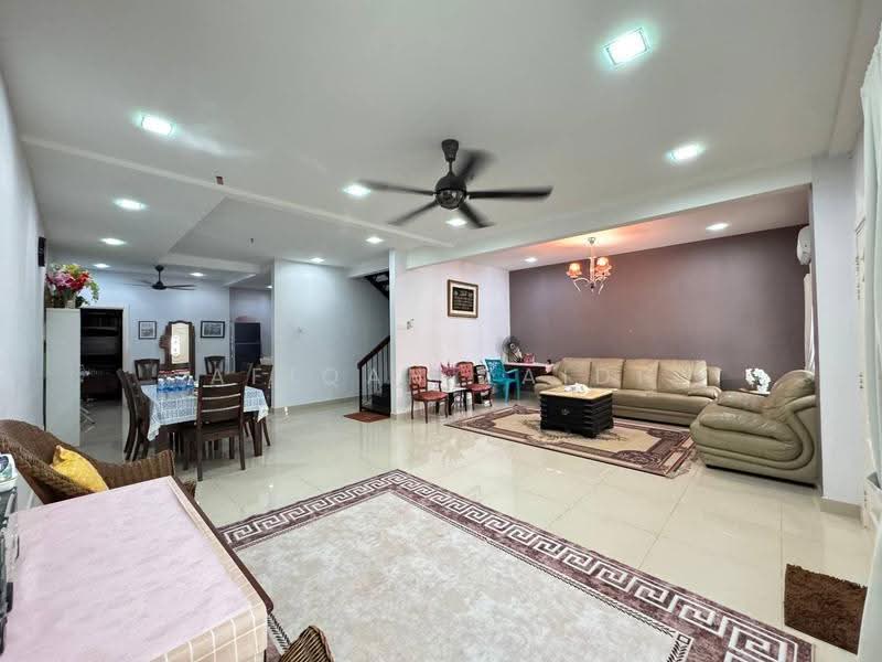 2-storey Terraced House for Sale in Ampang Jaya (Ampang) - Afiqah zaidi - Living Room - PropertyGuru.com.my
