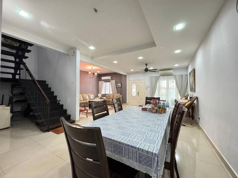 2-storey Terraced House for Sale in Ampang Jaya (Ampang) - Afiqah zaidi - Living Room - PropertyGuru.com.my