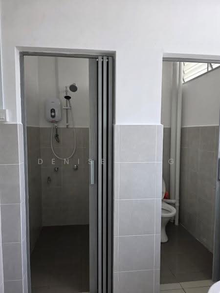Pangsapuri untuk Disewa di Residensi Kecapi - Denise Wong - Bathroom - PropertyGuru.com.my
