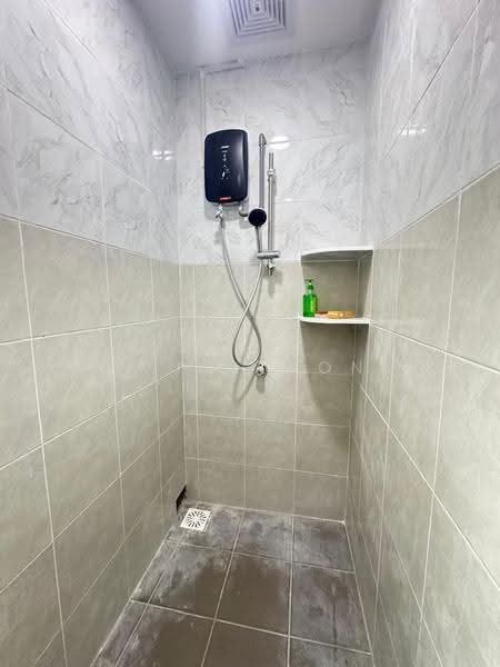 Apartment for Rent at Residensi Kecapi - Denise Wong - Bathroom - PropertyGuru.com.my