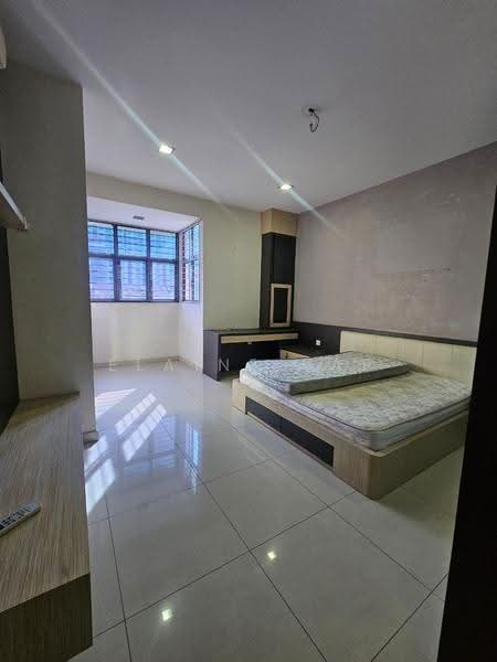 Rumah Teres 3-Tingkat untuk Dijual di Taman Seri Bukit Segambut (Batu) - Elaine Yap - Bedroom - PropertyGuru.com.my