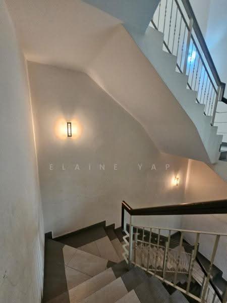 Rumah Teres 3-Tingkat untuk Dijual di Taman Seri Bukit Segambut (Batu) - Elaine Yap - Corridor - PropertyGuru.com.my