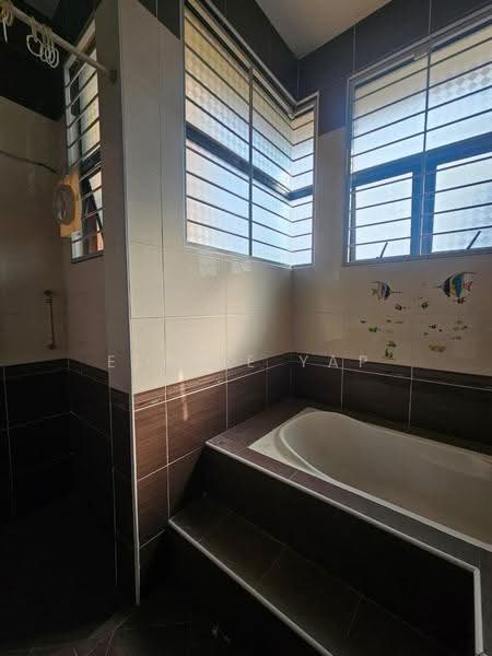 Rumah Teres 3-Tingkat untuk Dijual di Taman Seri Bukit Segambut (Batu) - Elaine Yap - Bathroom - PropertyGuru.com.my