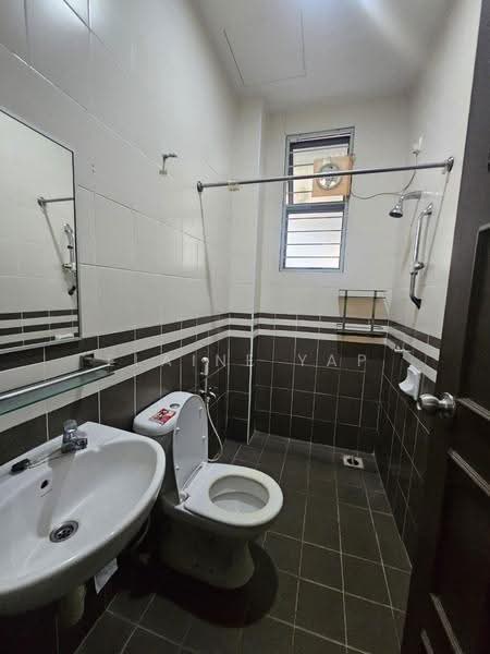 Rumah Teres 3-Tingkat untuk Dijual di Taman Seri Bukit Segambut (Batu) - Elaine Yap - Bathroom - PropertyGuru.com.my