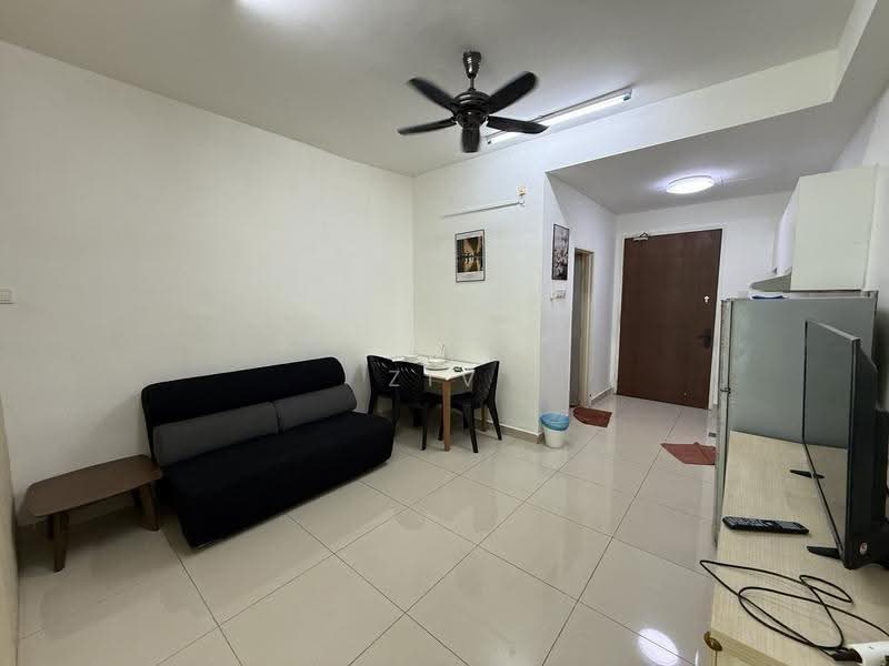 Kondominium untuk Dijual di PARC Regency (Residensi Masai) - Ziv Chiam - Living Room - PropertyGuru.com.my