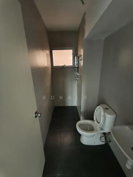 Flat for Rent at PANGSAPURI AMANSIARA - Ronald Siaw - Bathroom - PropertyGuru.com.my