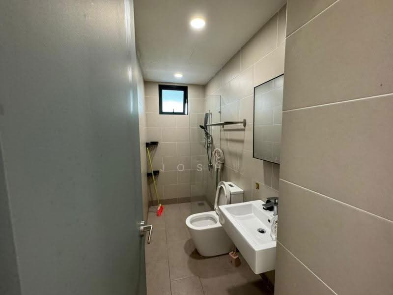 Kediaman Servis untuk Disewa di Fortune Centra - Josh Yong - Bathroom - PropertyGuru.com.my