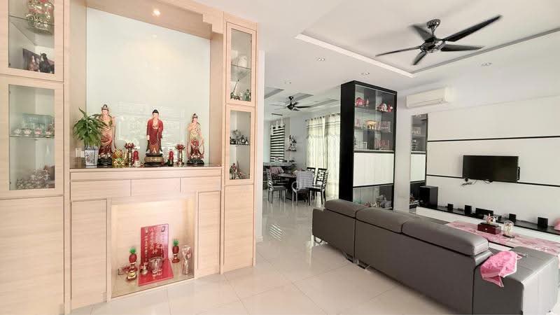 Rumah Teres 2-Tingkat untuk Dijual di Sungai Pinang (Balik Pulau) - Anson Low - Living Room - PropertyGuru.com.my
