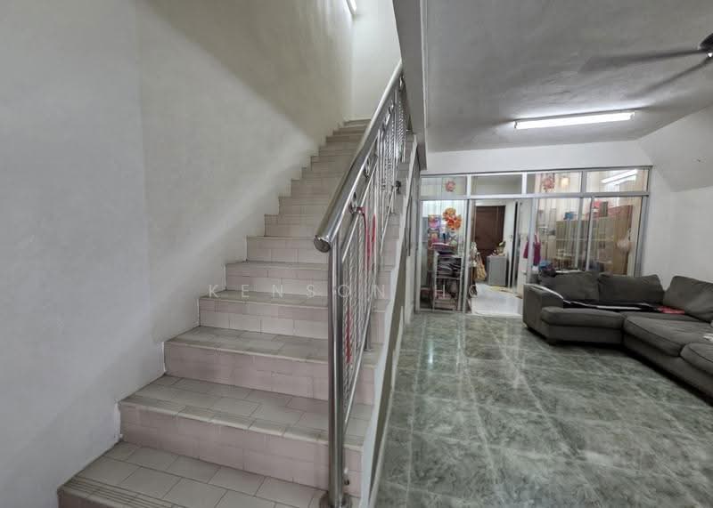 Rumah Teres 2-Tingkat untuk Dijual di Taman Sri Rampai (Wangsa Maju) - Kenson Ho - Living Room - PropertyGuru.com.my