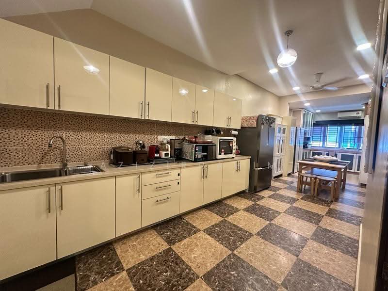 2-storey Terraced House for Sale in Kota Damansara (Selangor) - Azizirrahim . - Kitchen - PropertyGuru.com.my