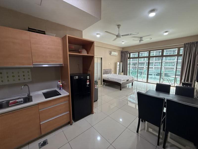Kediaman Servis untuk Dijual di Palazio - Ziv Chiam - Kitchen - PropertyGuru.com.my