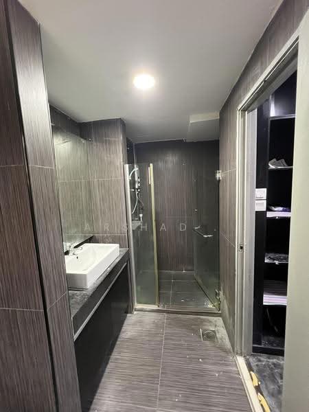 Apartment for Sale at Larkin Residence (Phase One) - Arshad . - Bathroom - PropertyGuru.com.my