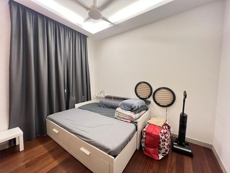 Kondominium untuk Dijual di Residensi Astrea - Heidi Lim - Bedroom - PropertyGuru.com.my