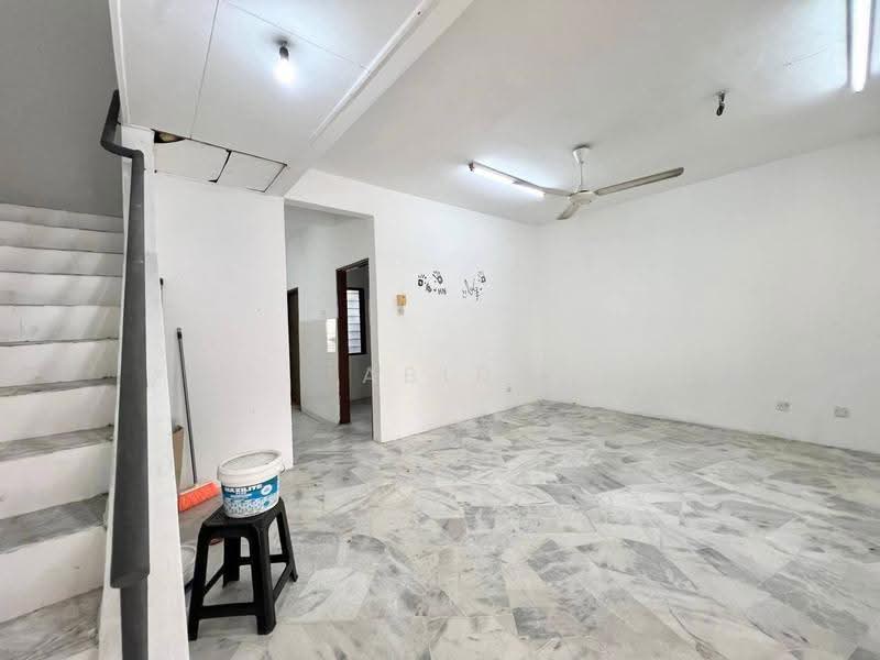 2-storey Terraced House for Sale in Taman Mega Jaya (Ampang) - Abid Sabarudin - Living Room - PropertyGuru.com.my