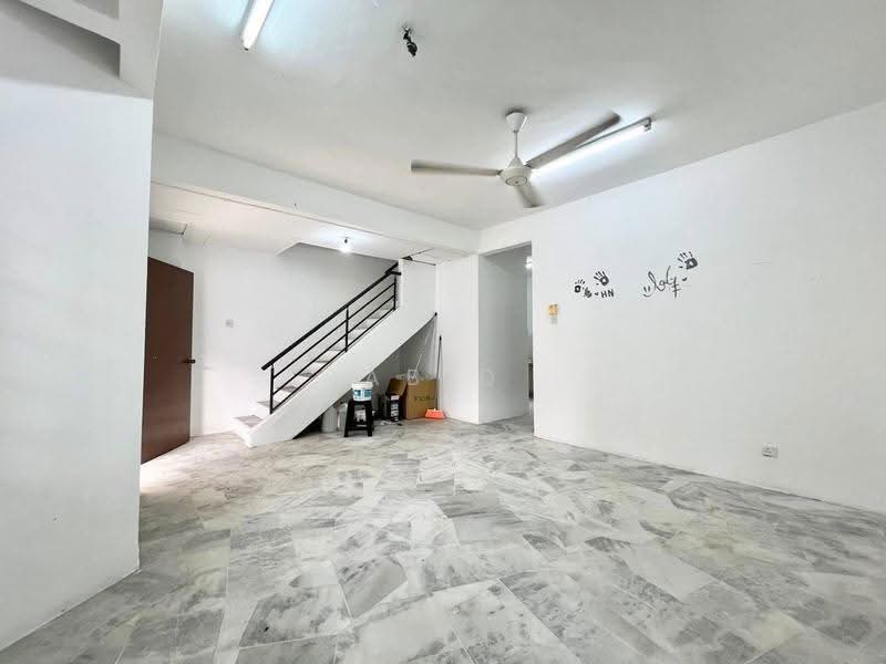 2-storey Terraced House for Sale in Taman Mega Jaya (Ampang) - Abid Sabarudin - Living Room - PropertyGuru.com.my
